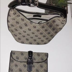 Dooney & Bourke matching set purse